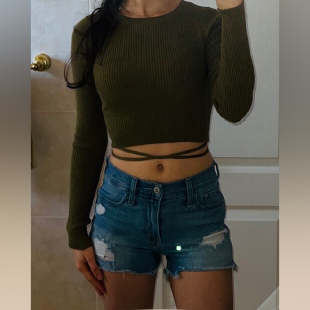 green cropped sweater